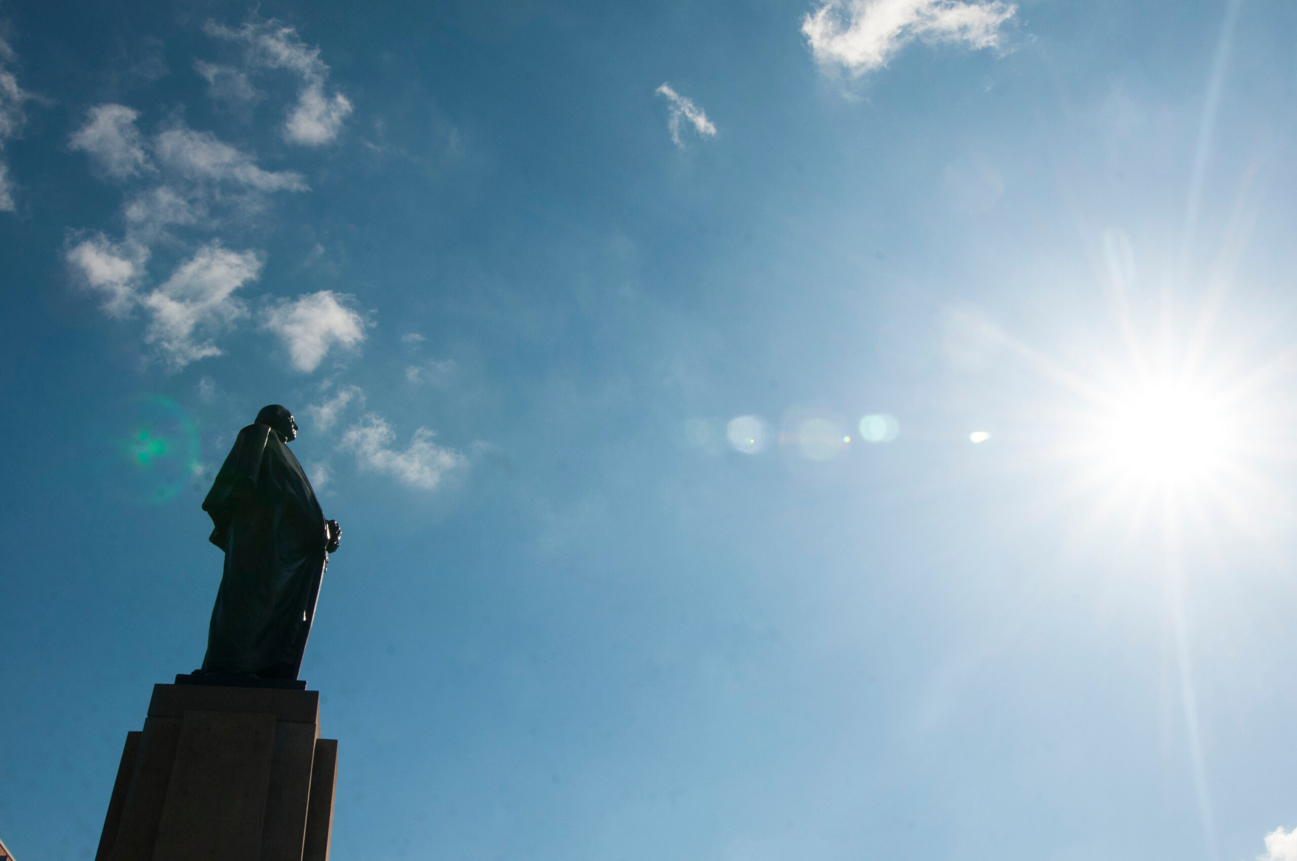 A photo of the University of Washington's George Washington statue © University of Washington