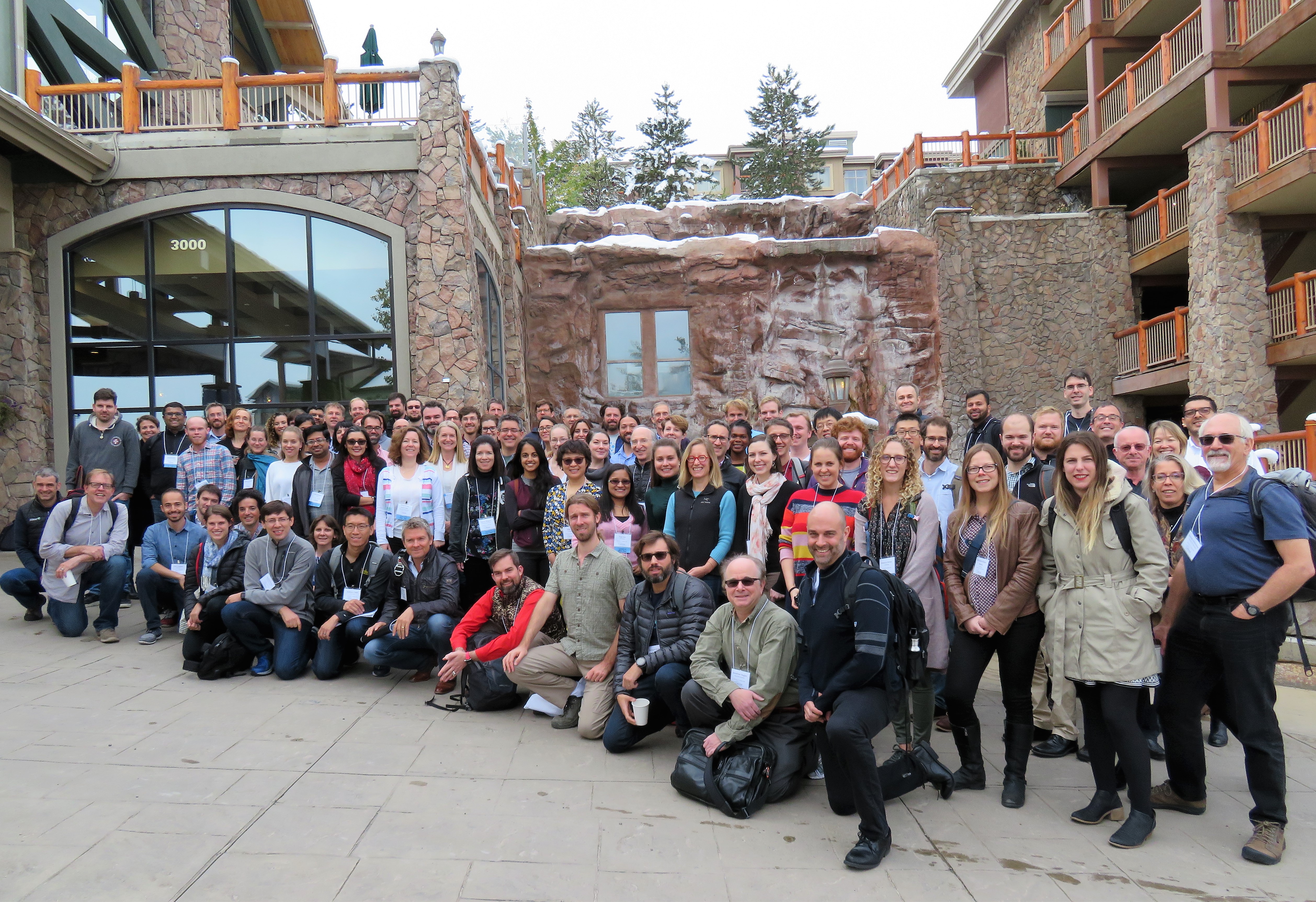 Attendees of the 2018 MSDSE Annual Summit pose for a group shot. Photo, Robin Brooks, eScience Institute